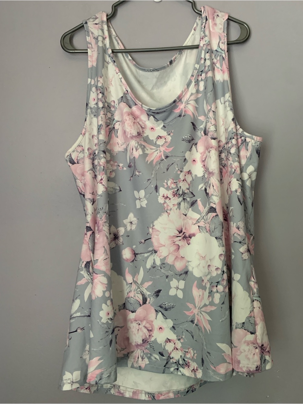 Women's Floral Scoop Neck Tank Top and Capris Set 3xl